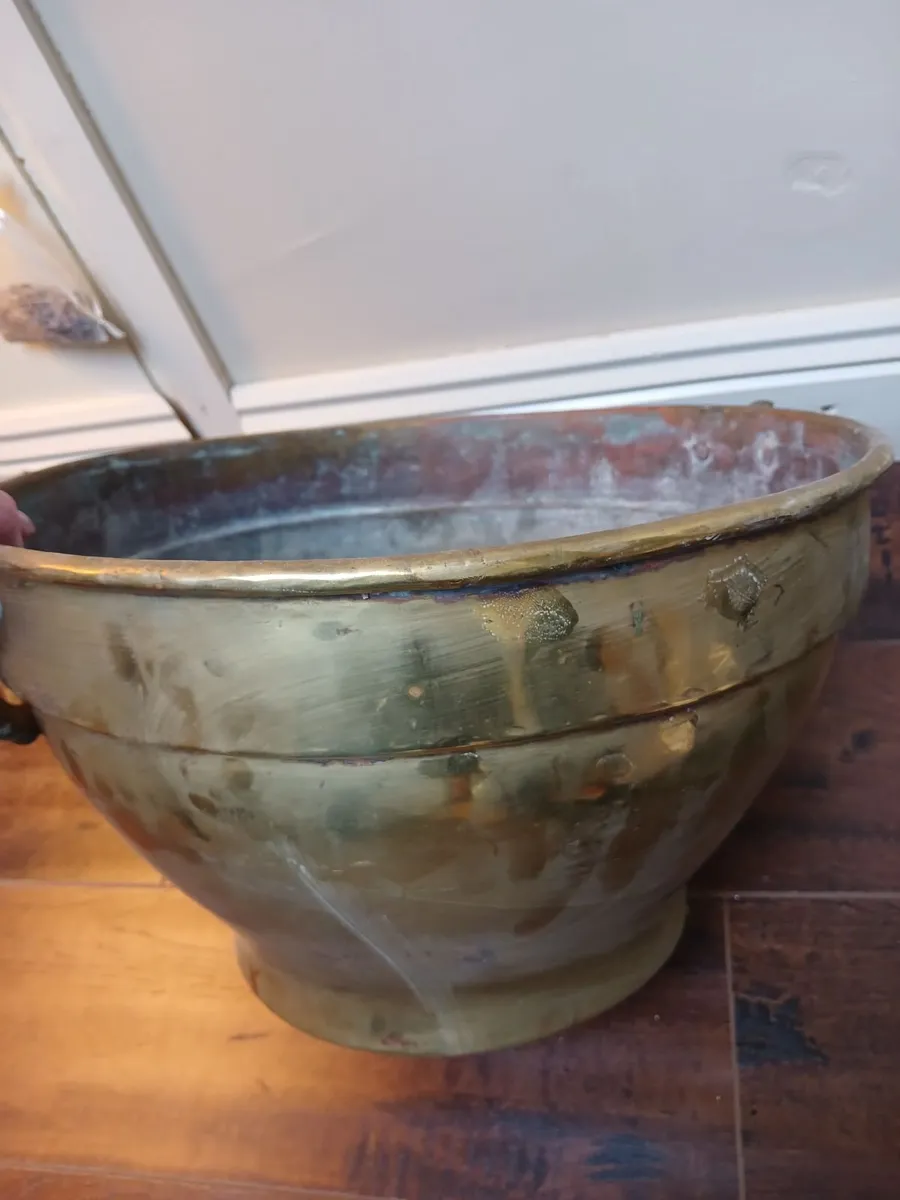 Brass bowl - Image 3