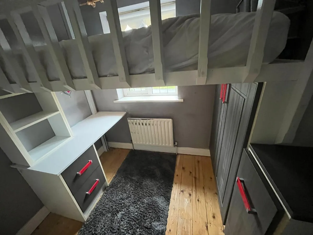 loft bed - Image 1