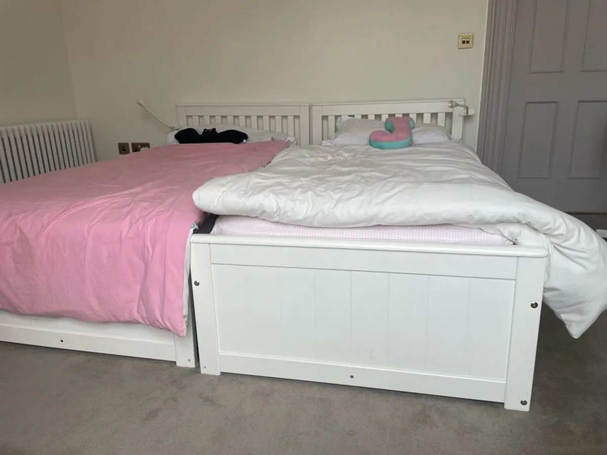 2 x single beds - Image 4