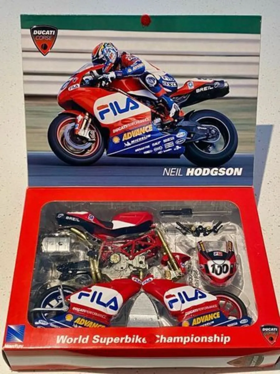 Ducati Model Kit 1:12 DieCast - Image 4