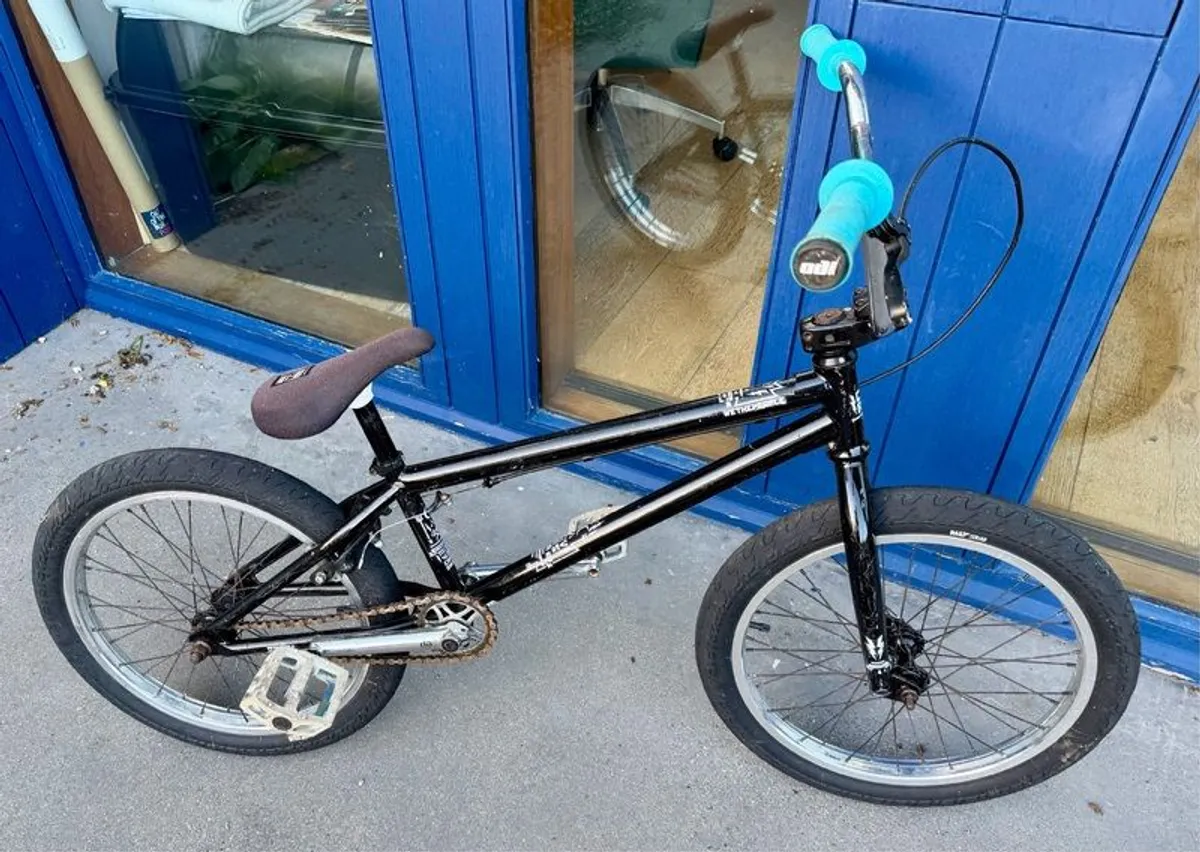 BMX bike - Image 3
