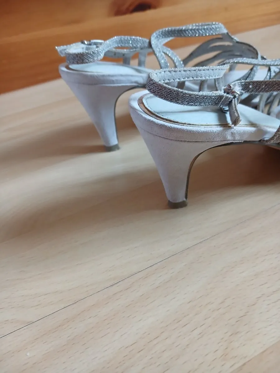 Silver Scandals & Clutch Bag - Image 2