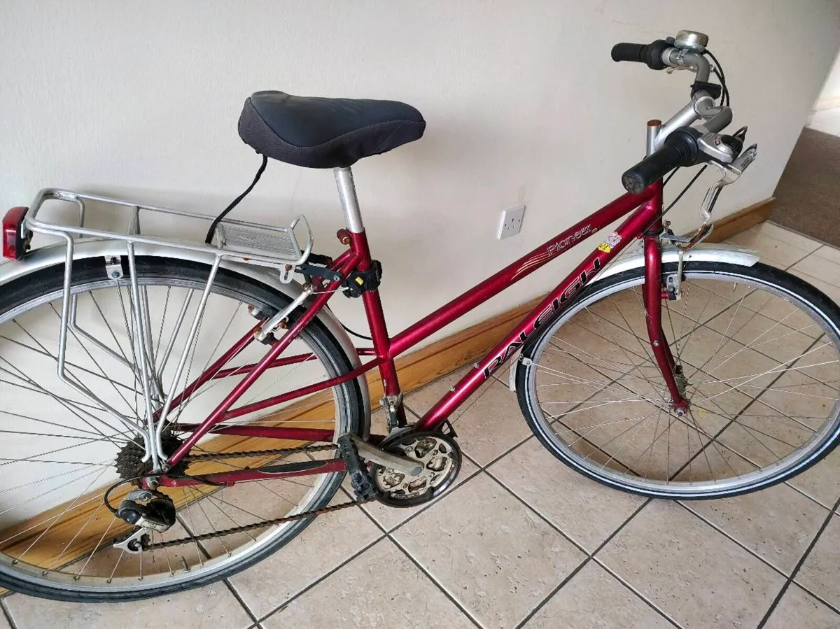 Ladys Raleigh Bike - Image 2