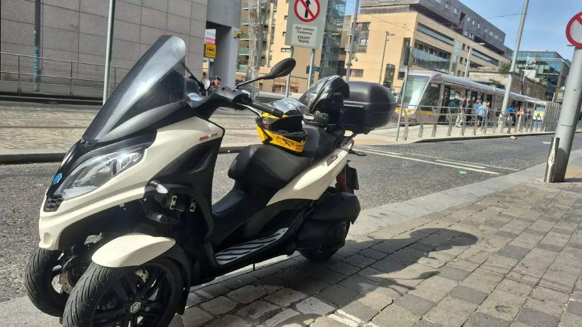 Piaggio mp3 300 2020