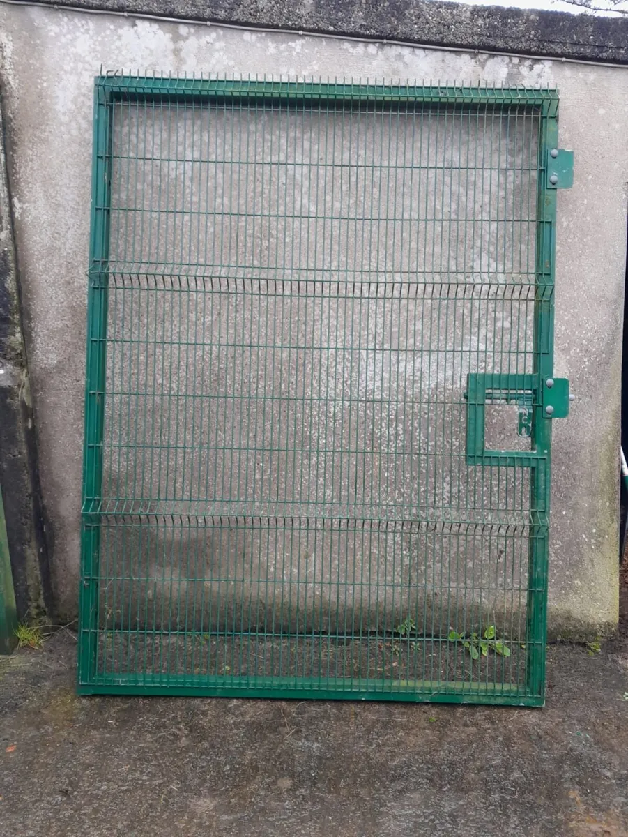 Paladin Security Gate - Image 1