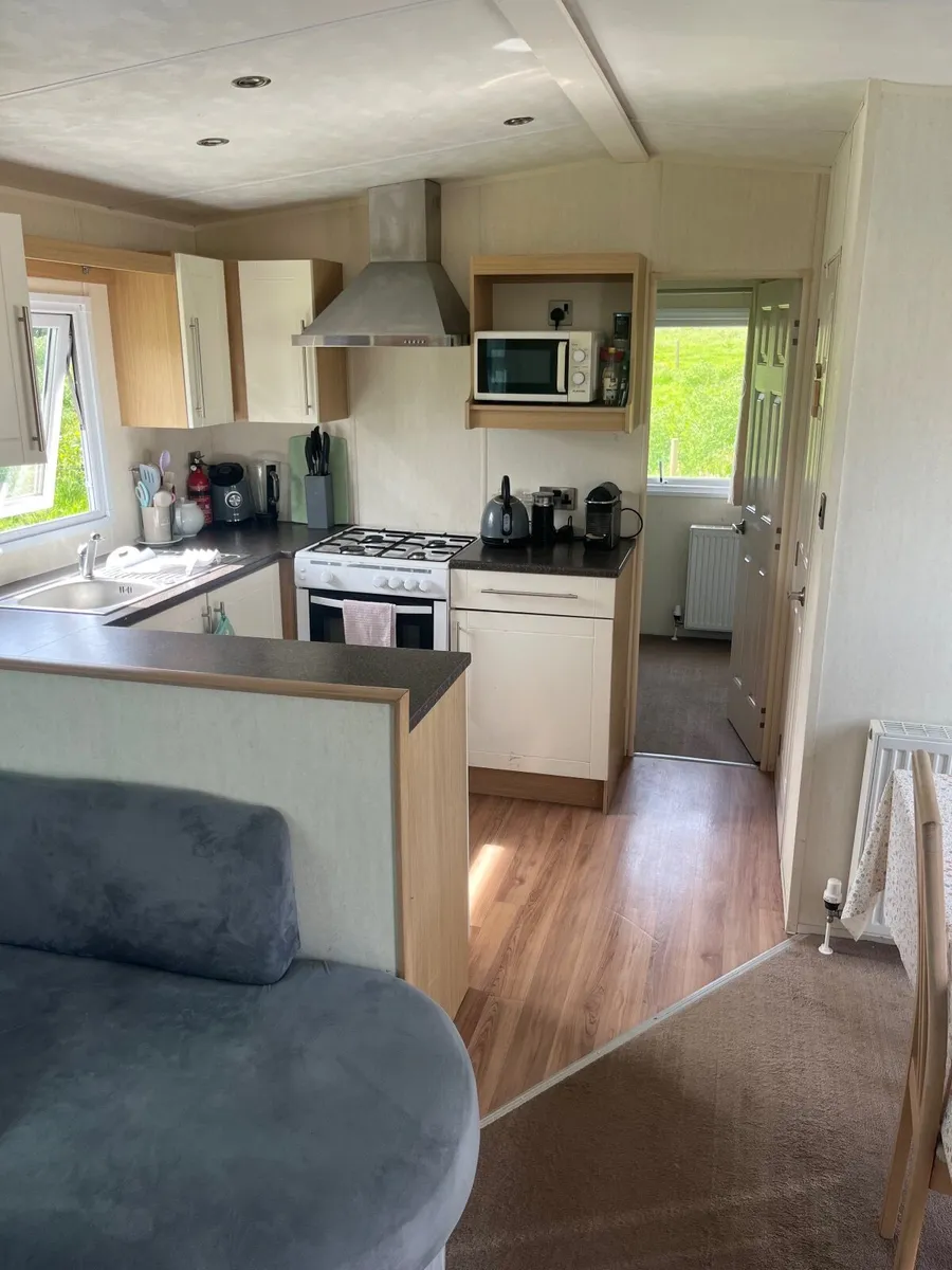 Mobile Home - Image 4