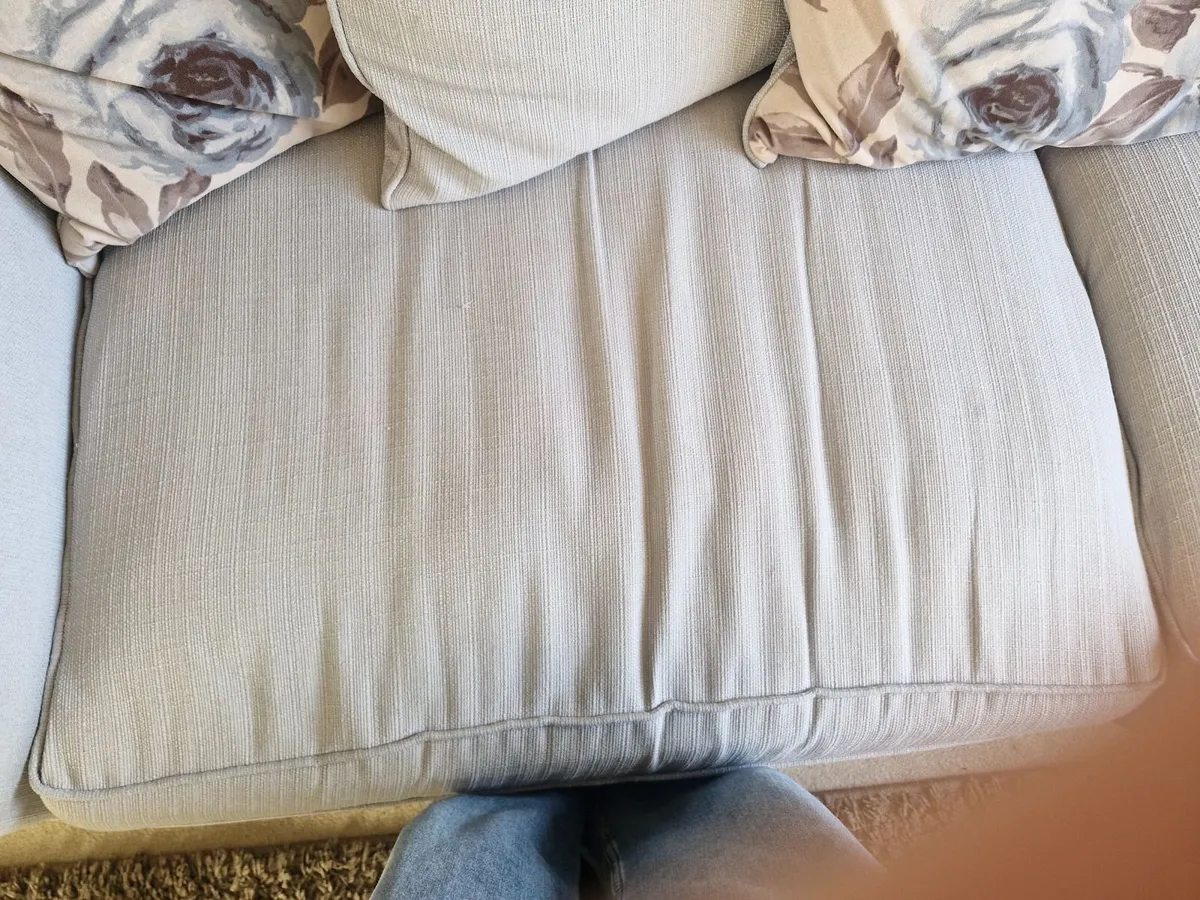 Sofa - Image 4