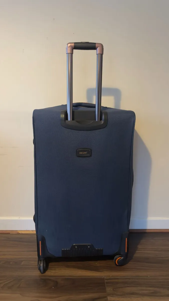 Escape Large / Jumbo Suitcase – Excellent Conditio - Image 2