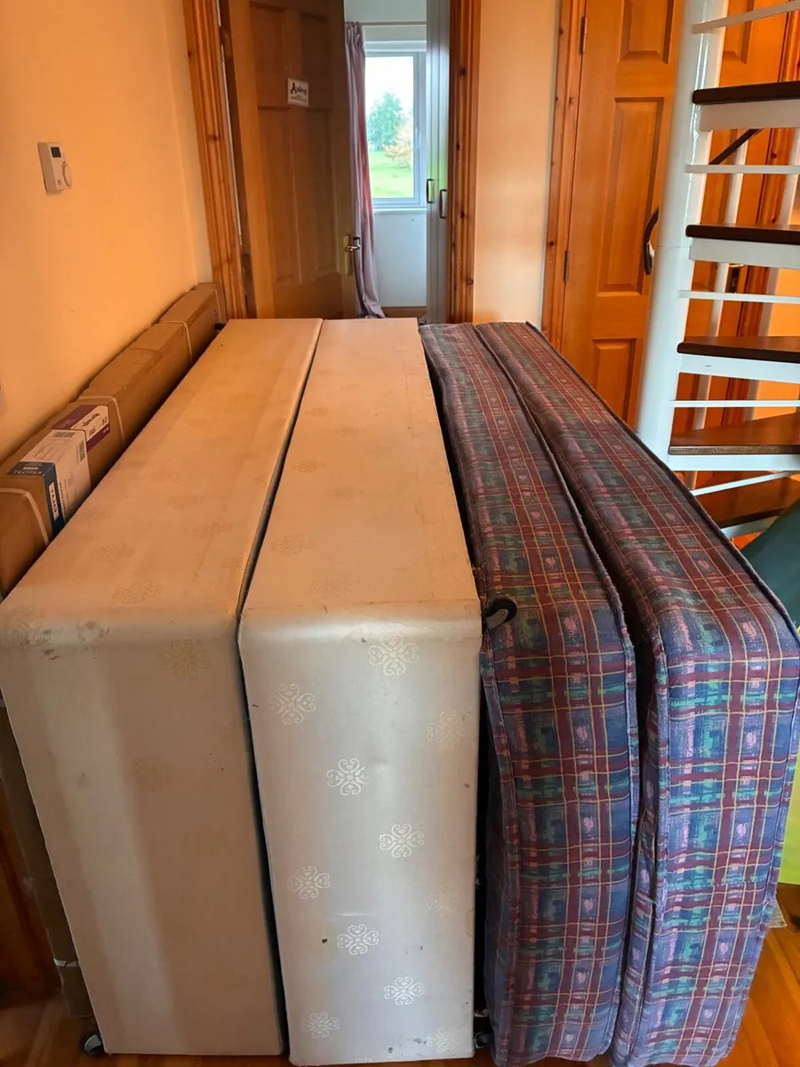 2 single beds with mattresses included - Image 2