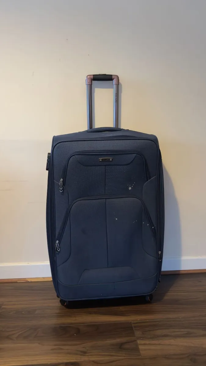 Escape Large / Jumbo Suitcase – Excellent Conditio - Image 3
