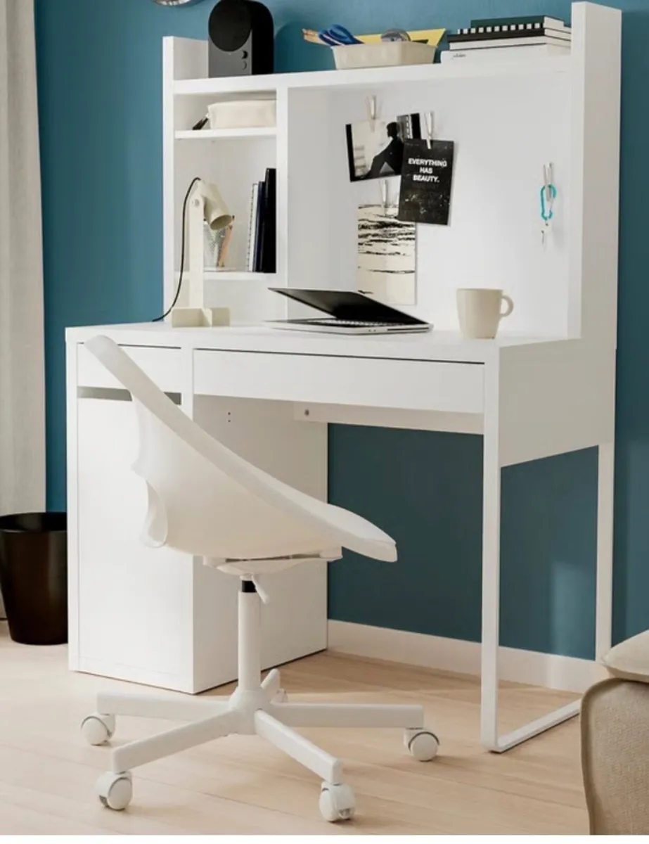 Office desk with shelving unit - Image 1