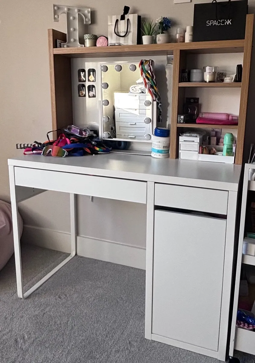Office desk with shelving unit - Image 3