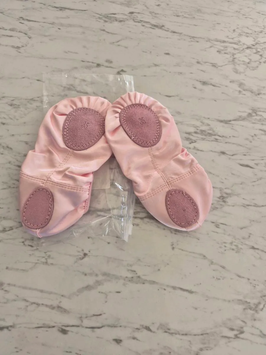 Ballet shoes - Image 2