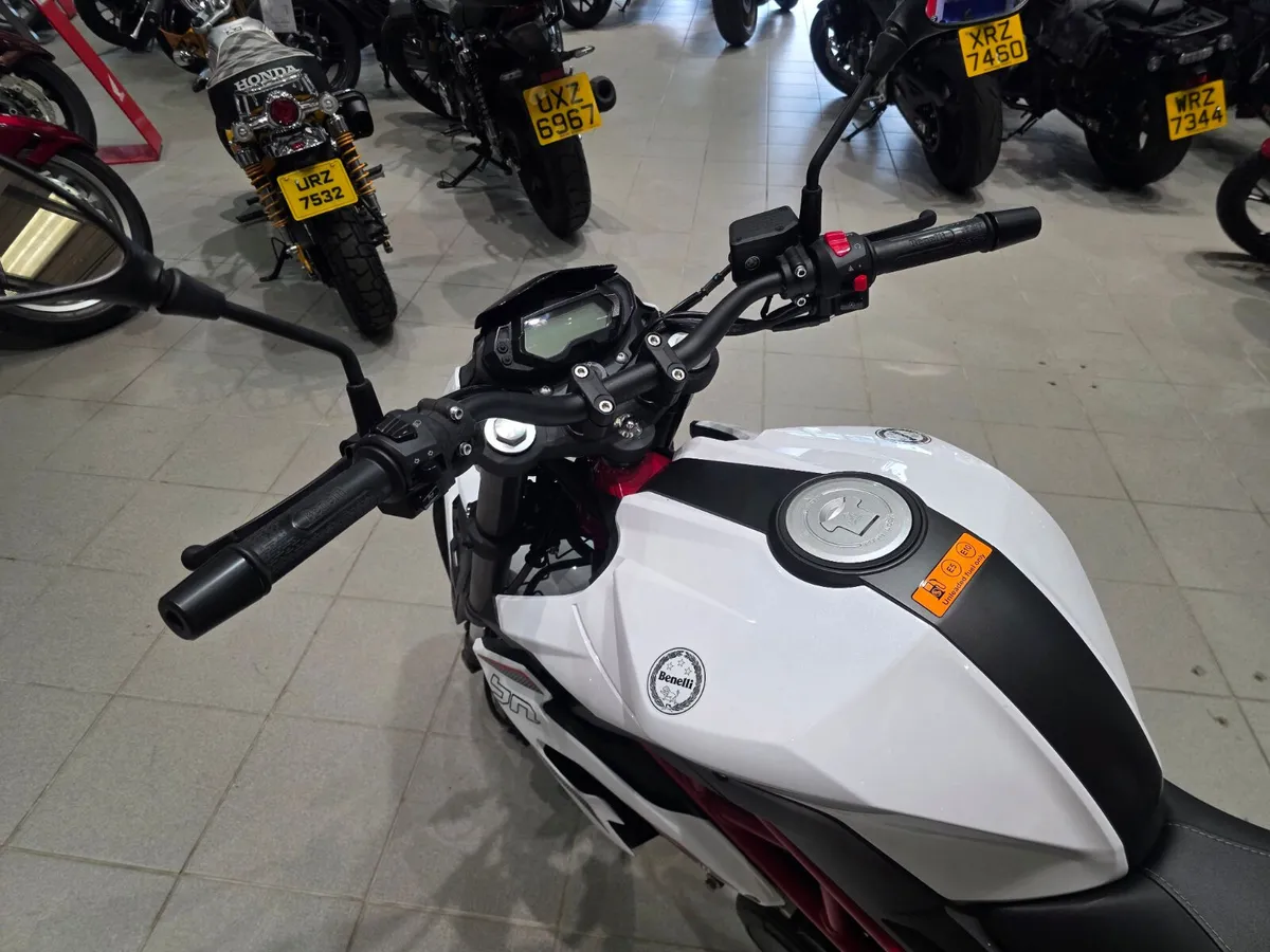 Benelli BN125 - Image 2