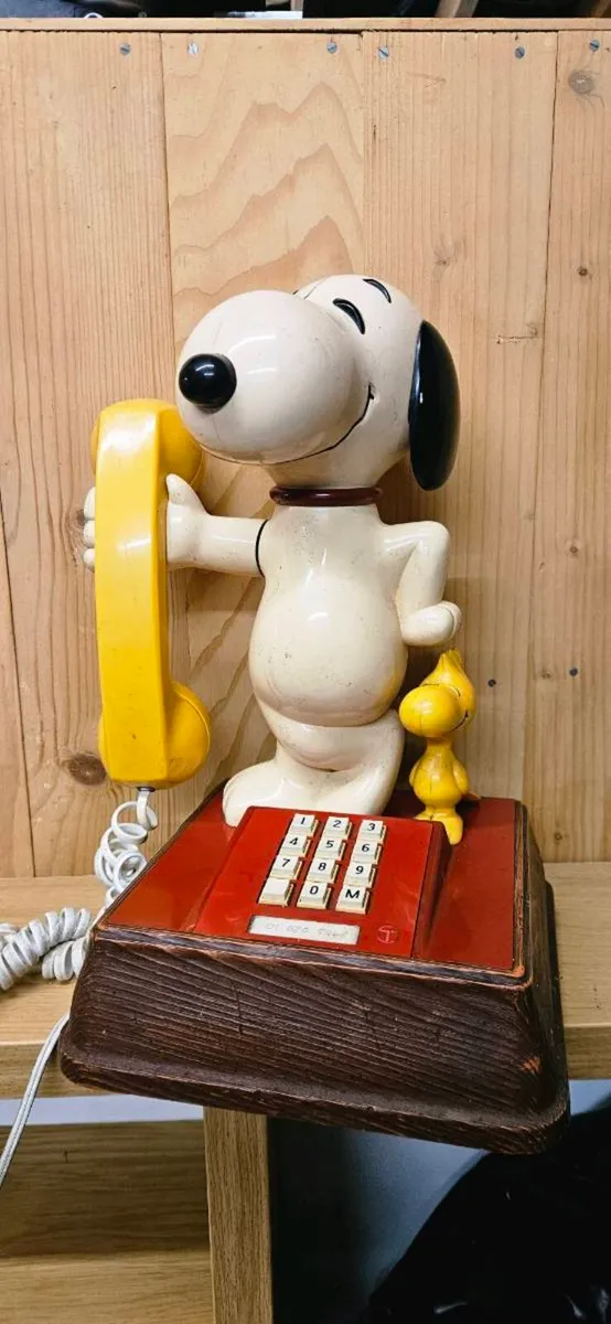 Snoopy phone - Image 1