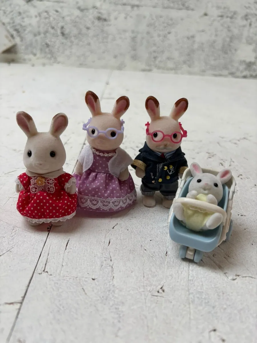 Silvanian Families Car and Rabbit Family - Image 2