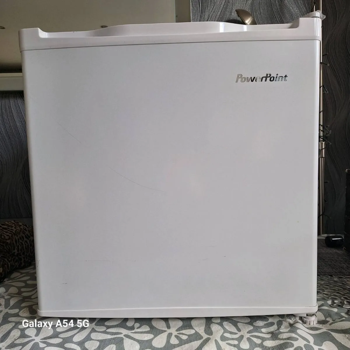 Table Top Fridge - Image 1