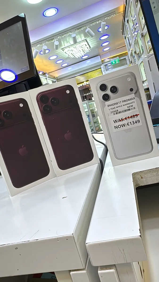🔥iPhone 17 New 256GB 1YEAR apple warranty - Image 2