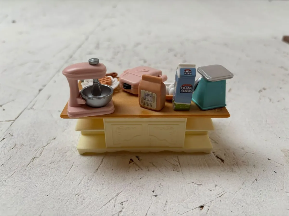 Sylvanian Family kitchen furniture - Image 3