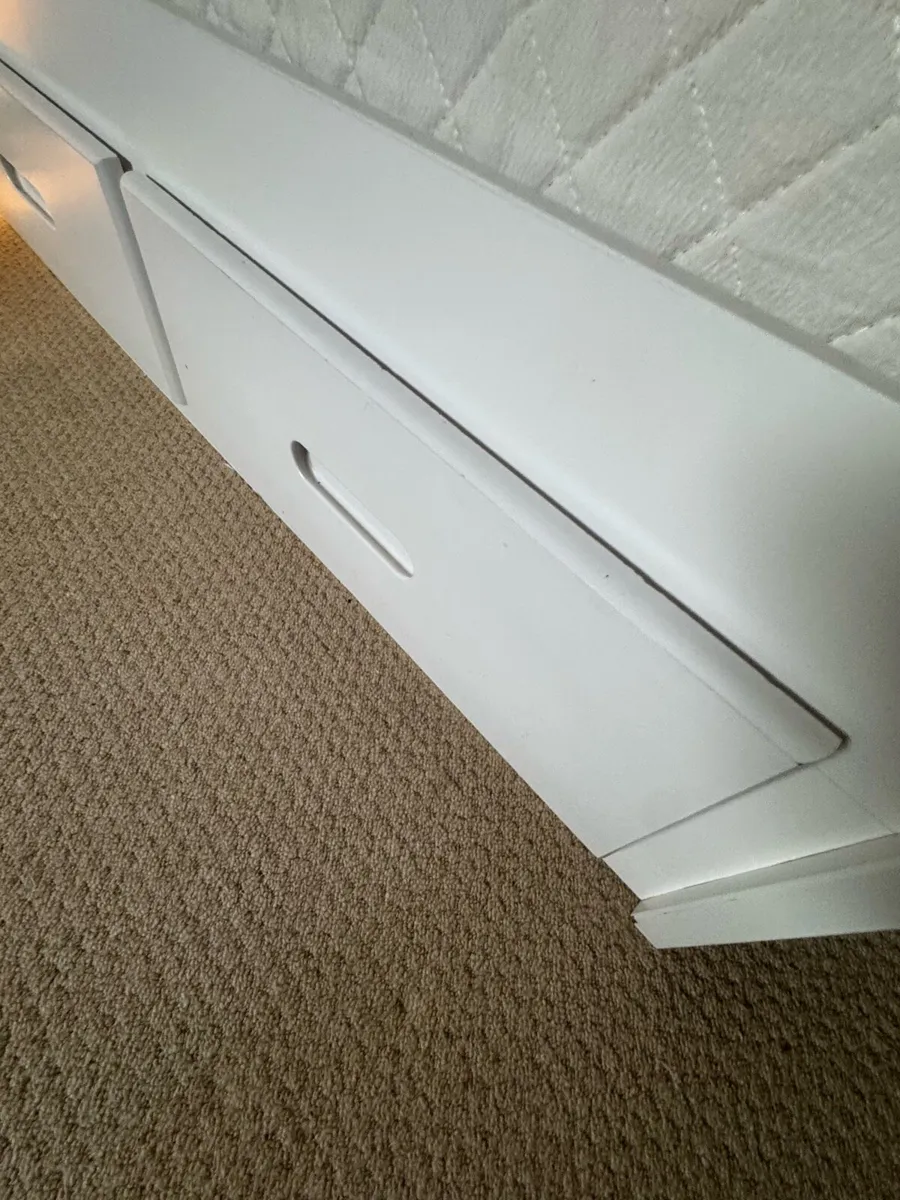 Single bed with mattress and under drawer storage - Image 3
