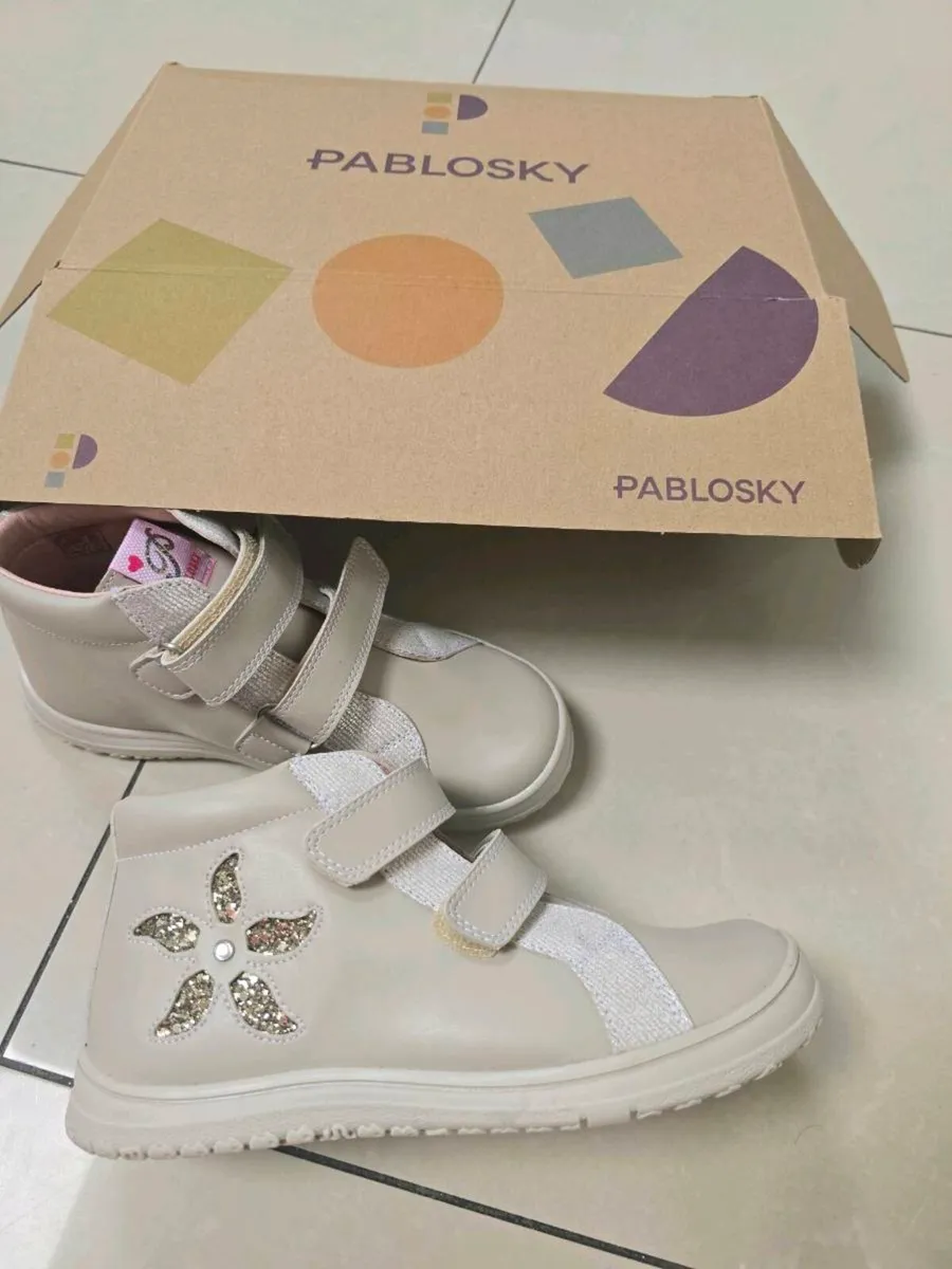 Brand New Pablosky Girls’ Boots – Size 34 - Image 4