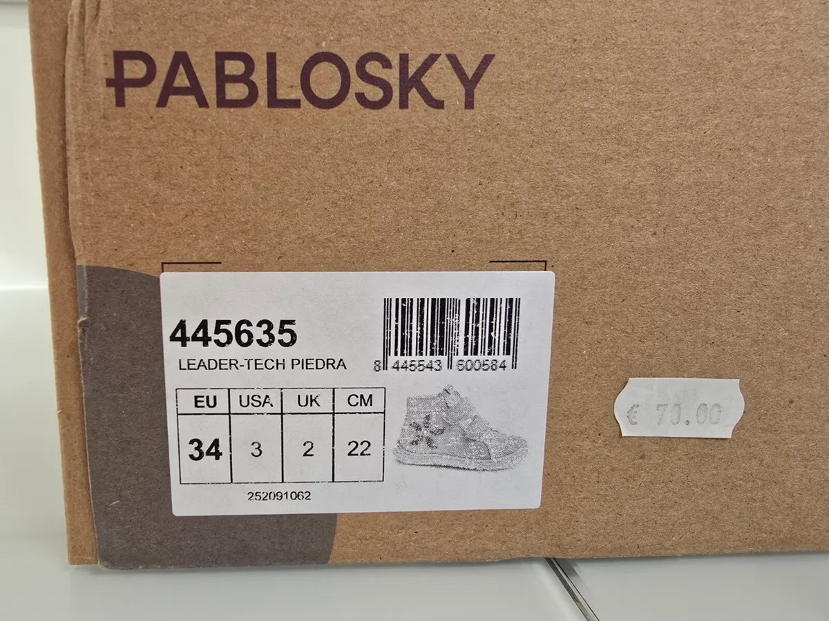 Brand New Pablosky Girls’ Boots – Size 34 - Image 3