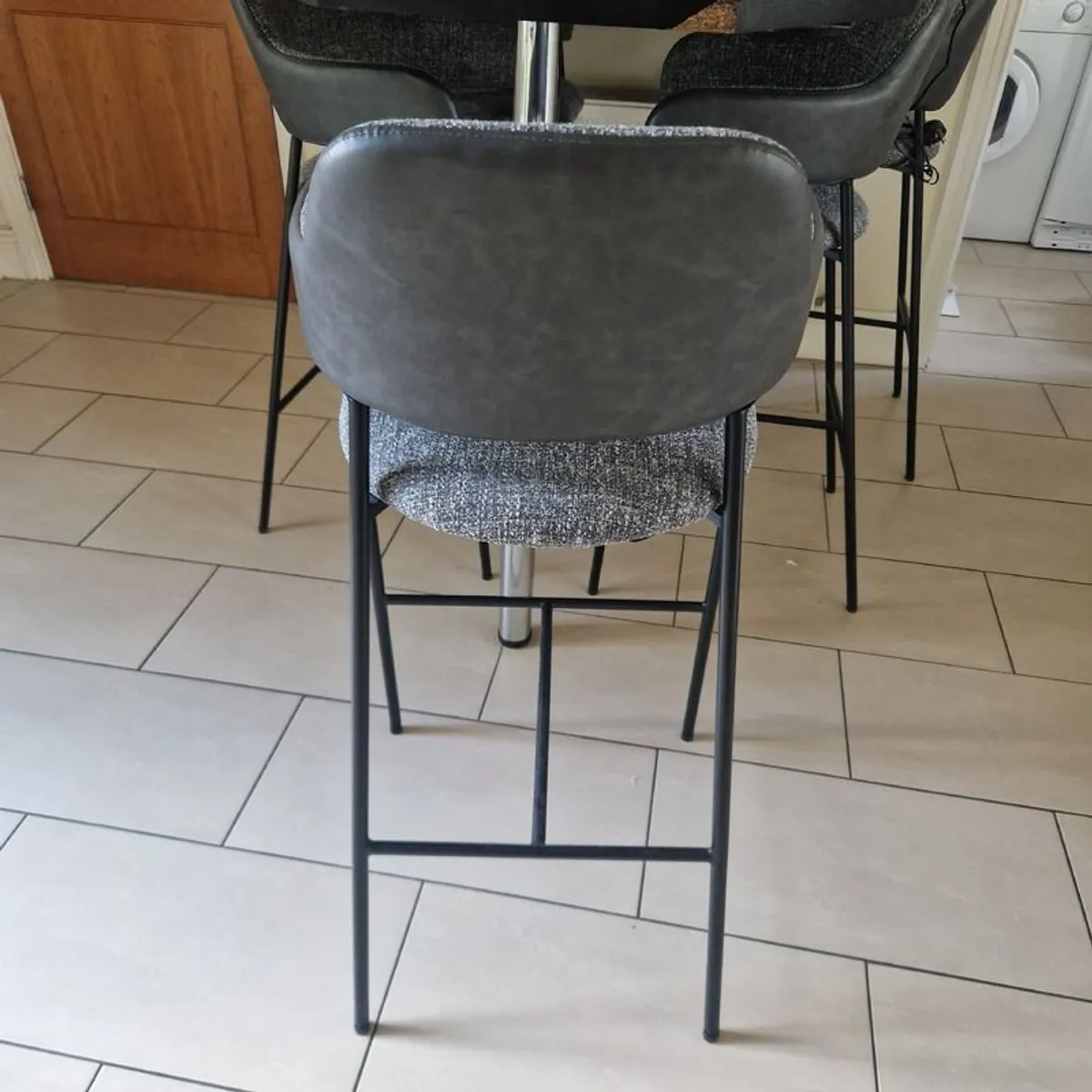Bar stool - Image 3