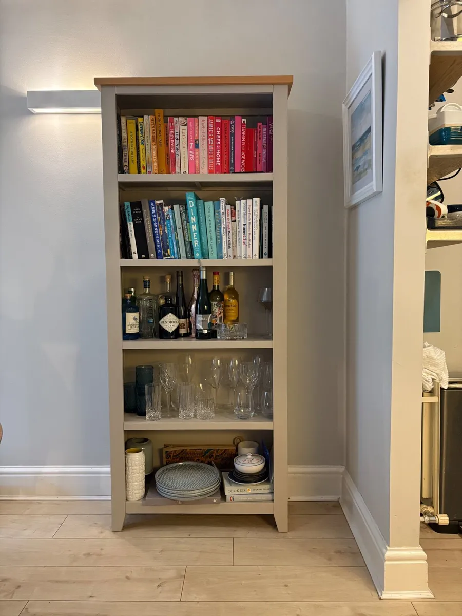 Tall bookcase, 5 open shelves - Image 4