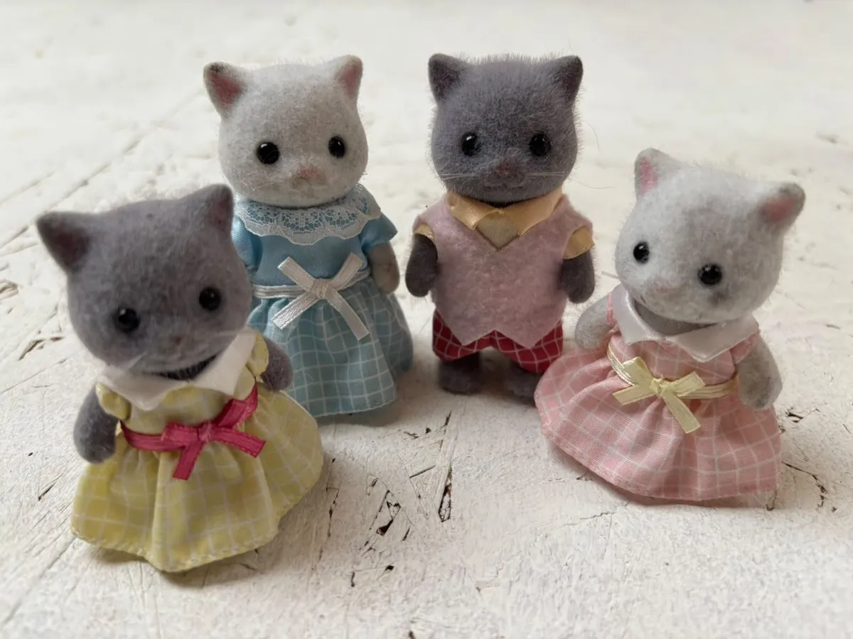 Sylvanian Family - Persian cat family