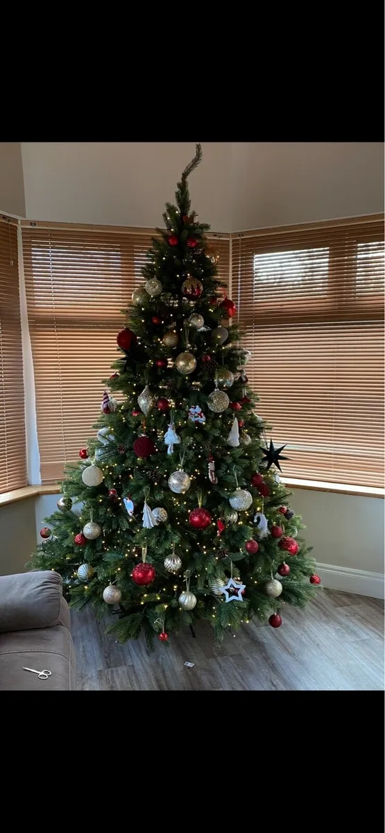 Rathwood 8ft Christmas tree - Image 1