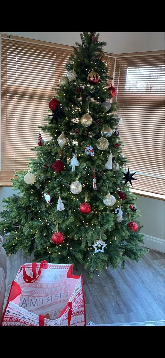 Rathwood 8ft Christmas tree - Image 2