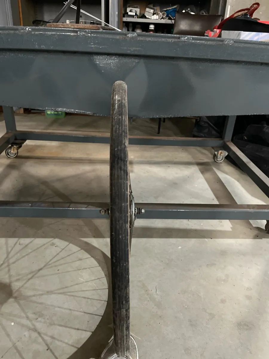 27 Inch Bicycle Wheel with Built in Dynamo - Image 2
