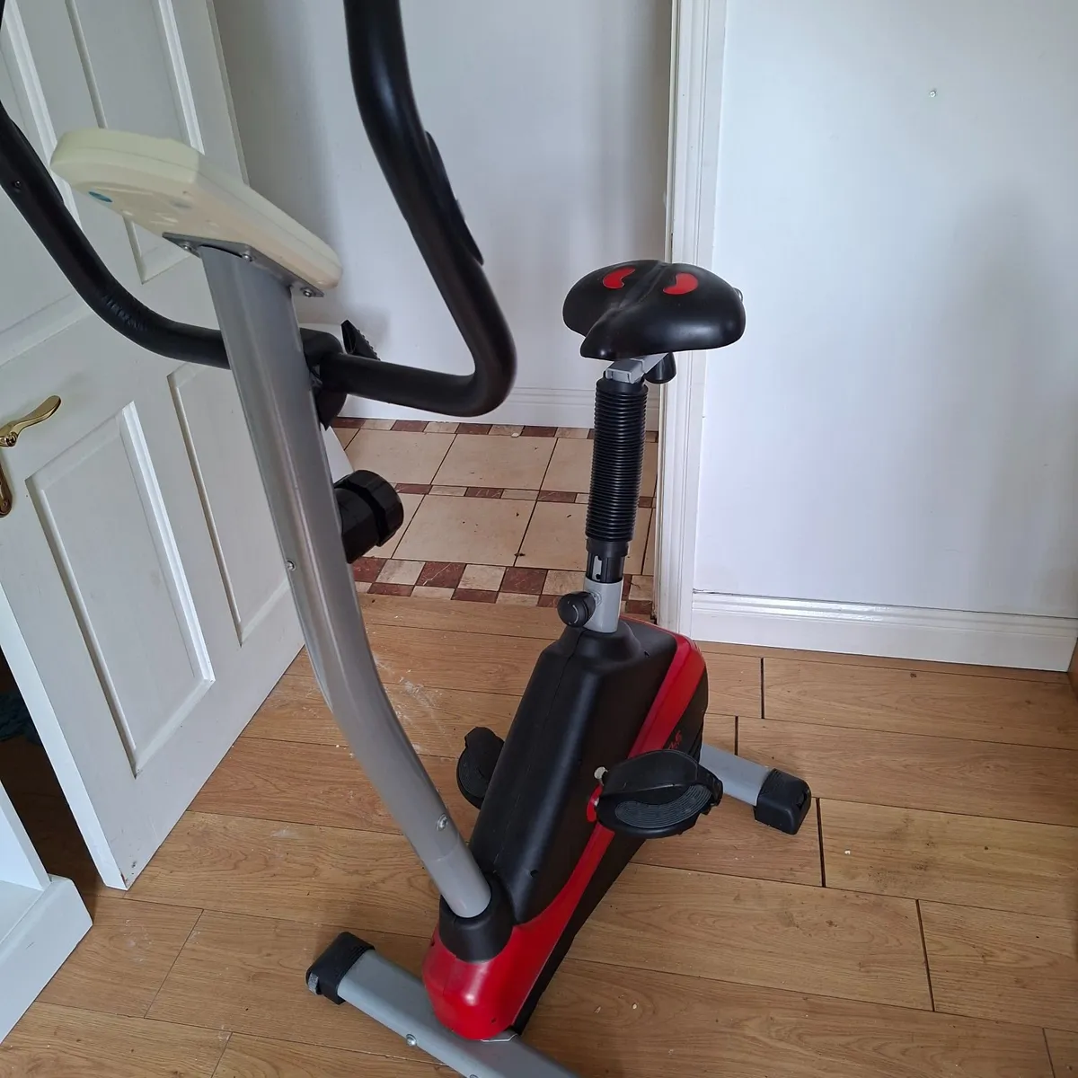 Exercise bike - Image 4