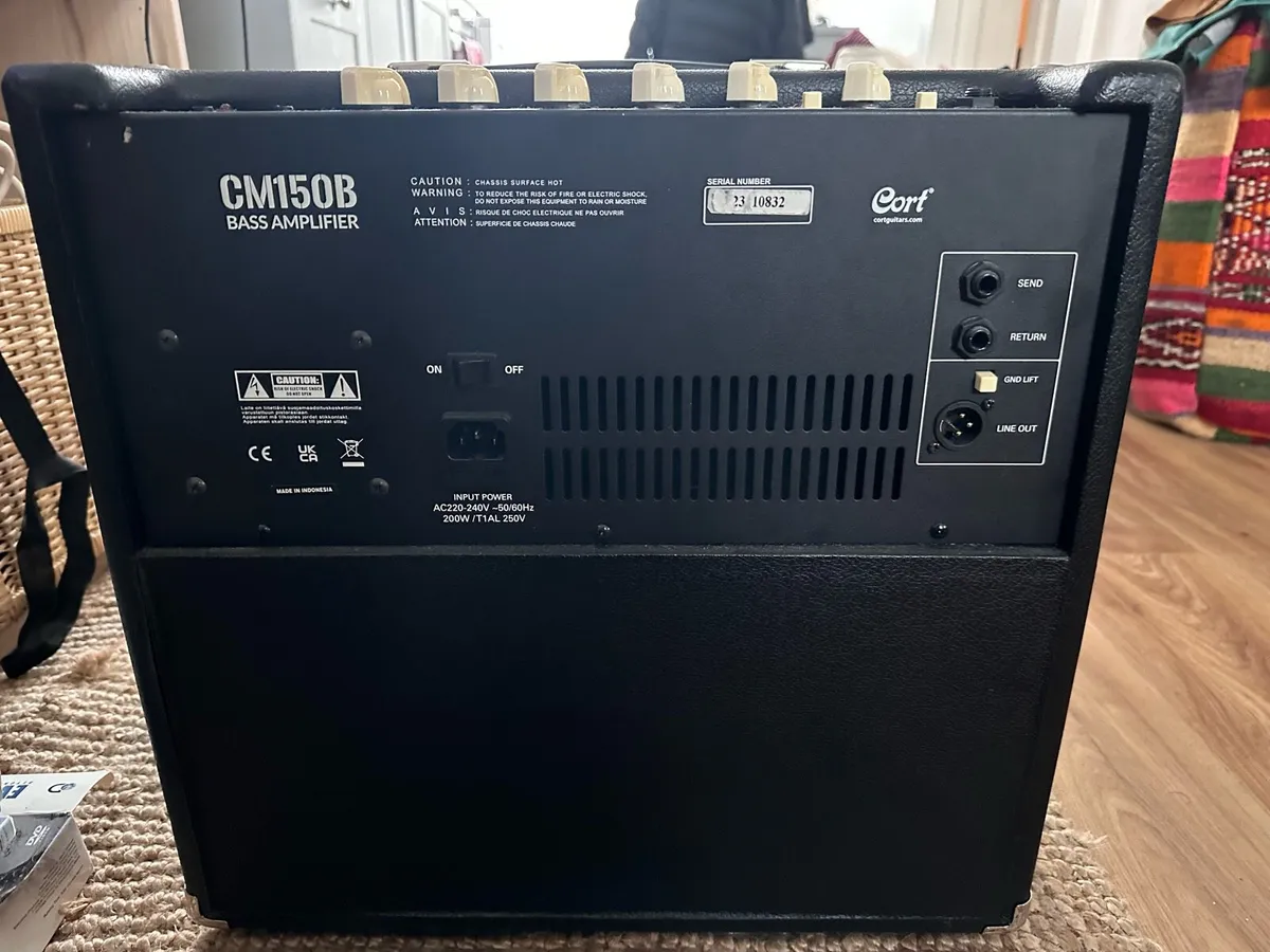 Cort CM150B Bass Amp - Image 3