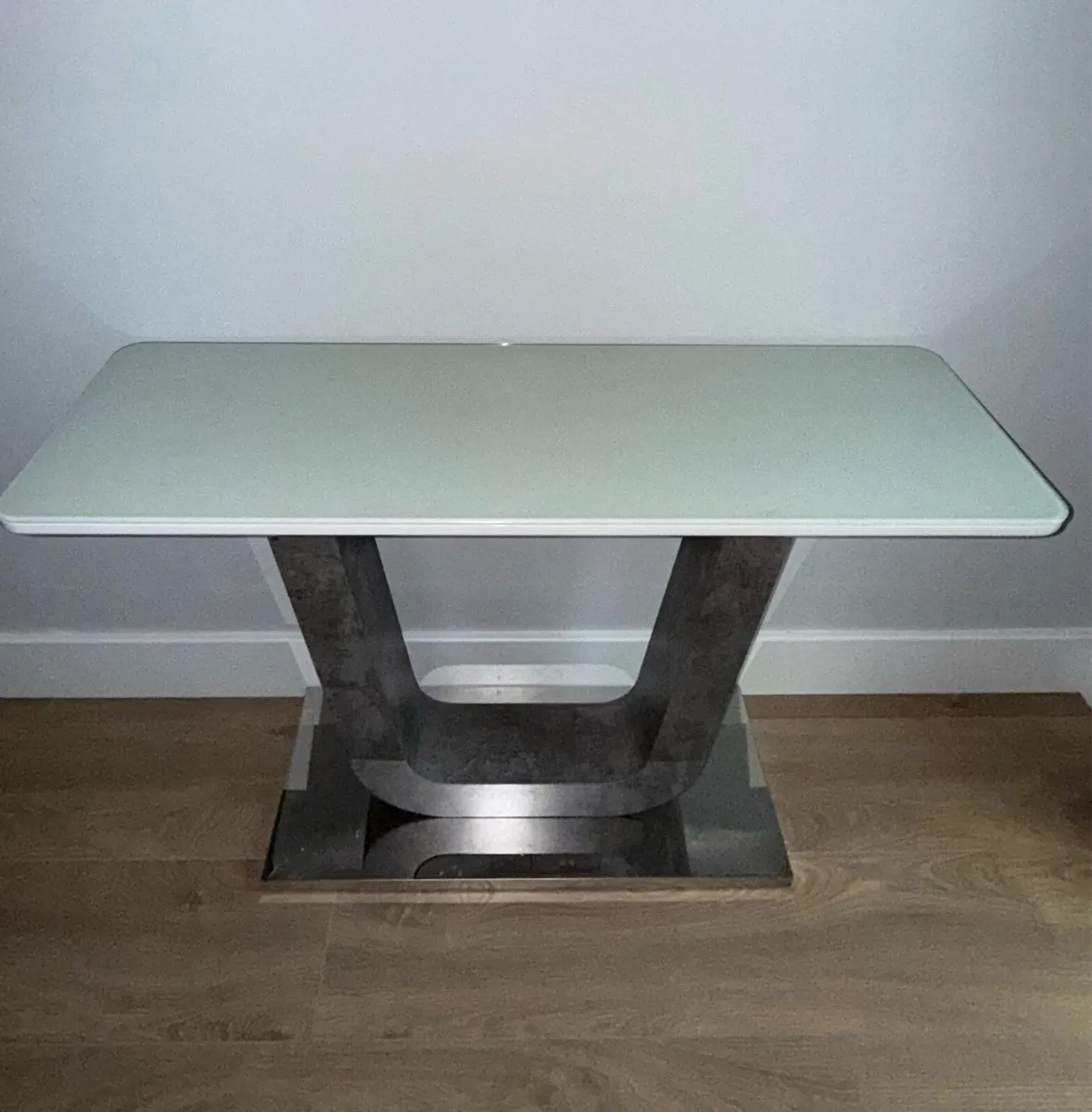 Console Table - Image 2