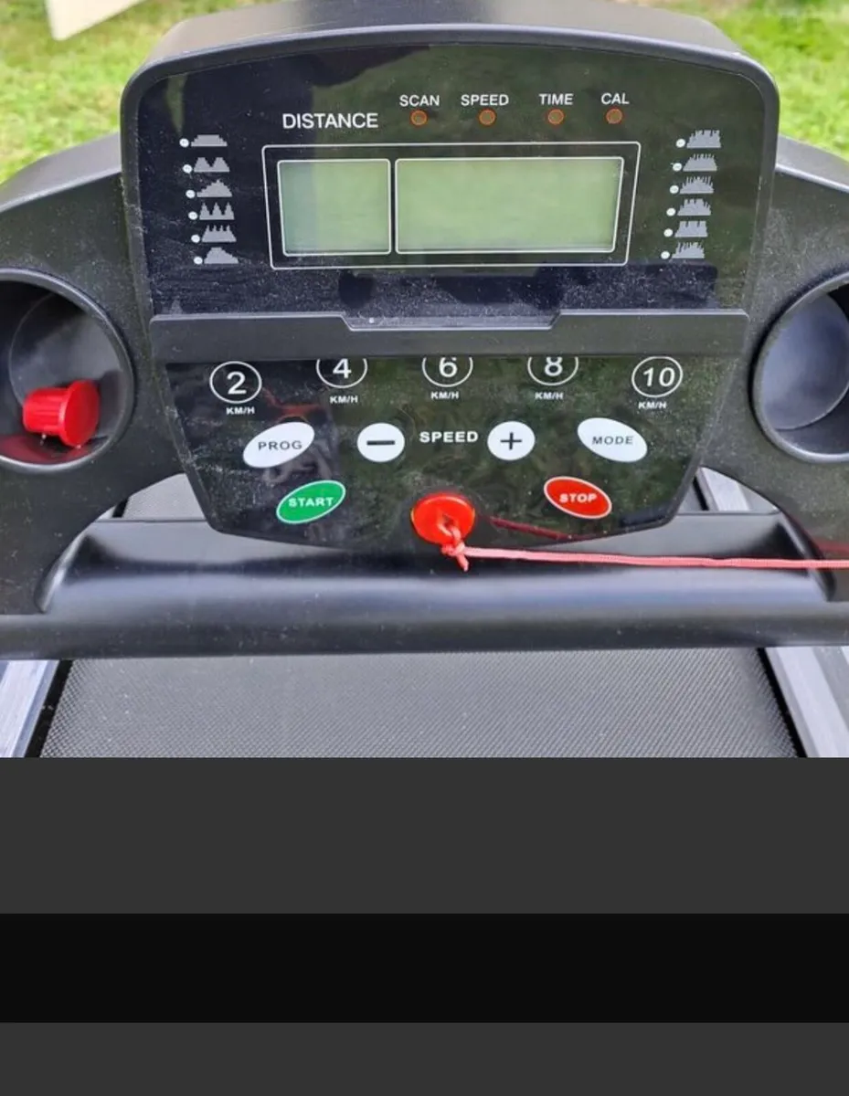 Treadmill - Image 1