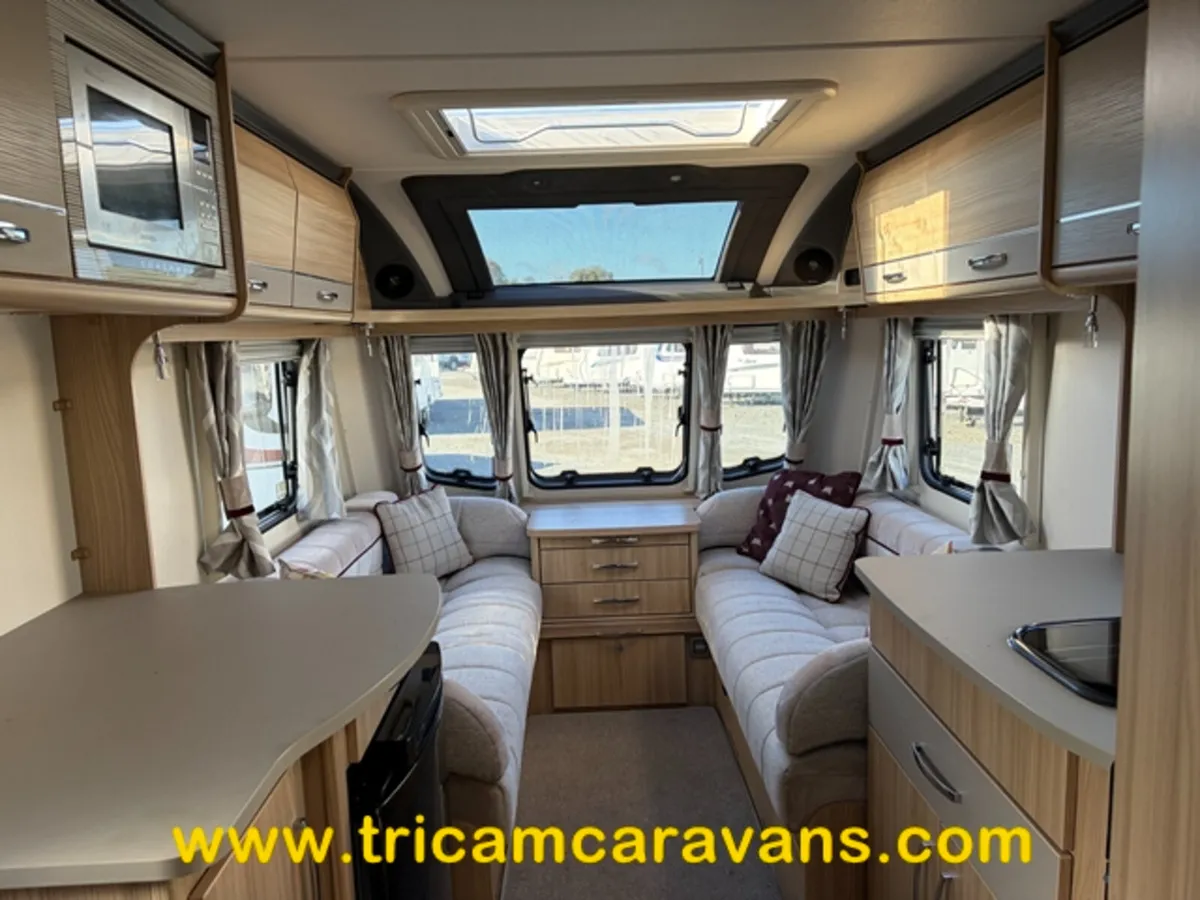 2018 Coachman Pastiche 460/2 - Image 3