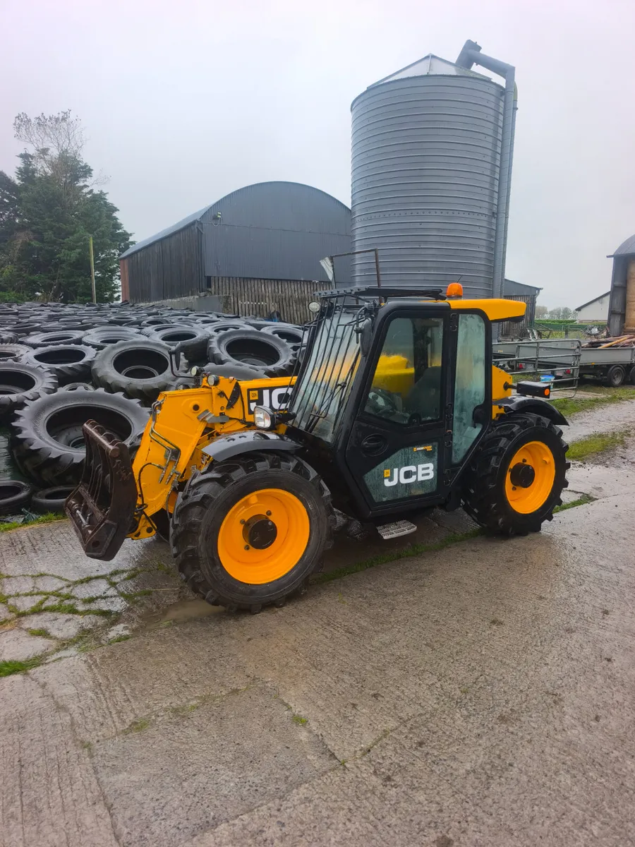 JCB 527-58 telehandler - Image 2