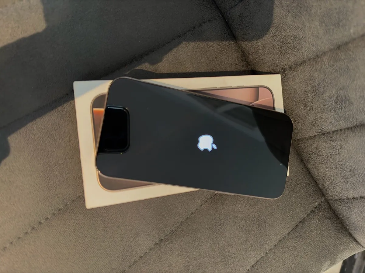 iPhone 16 pro max 256gb - Image 3