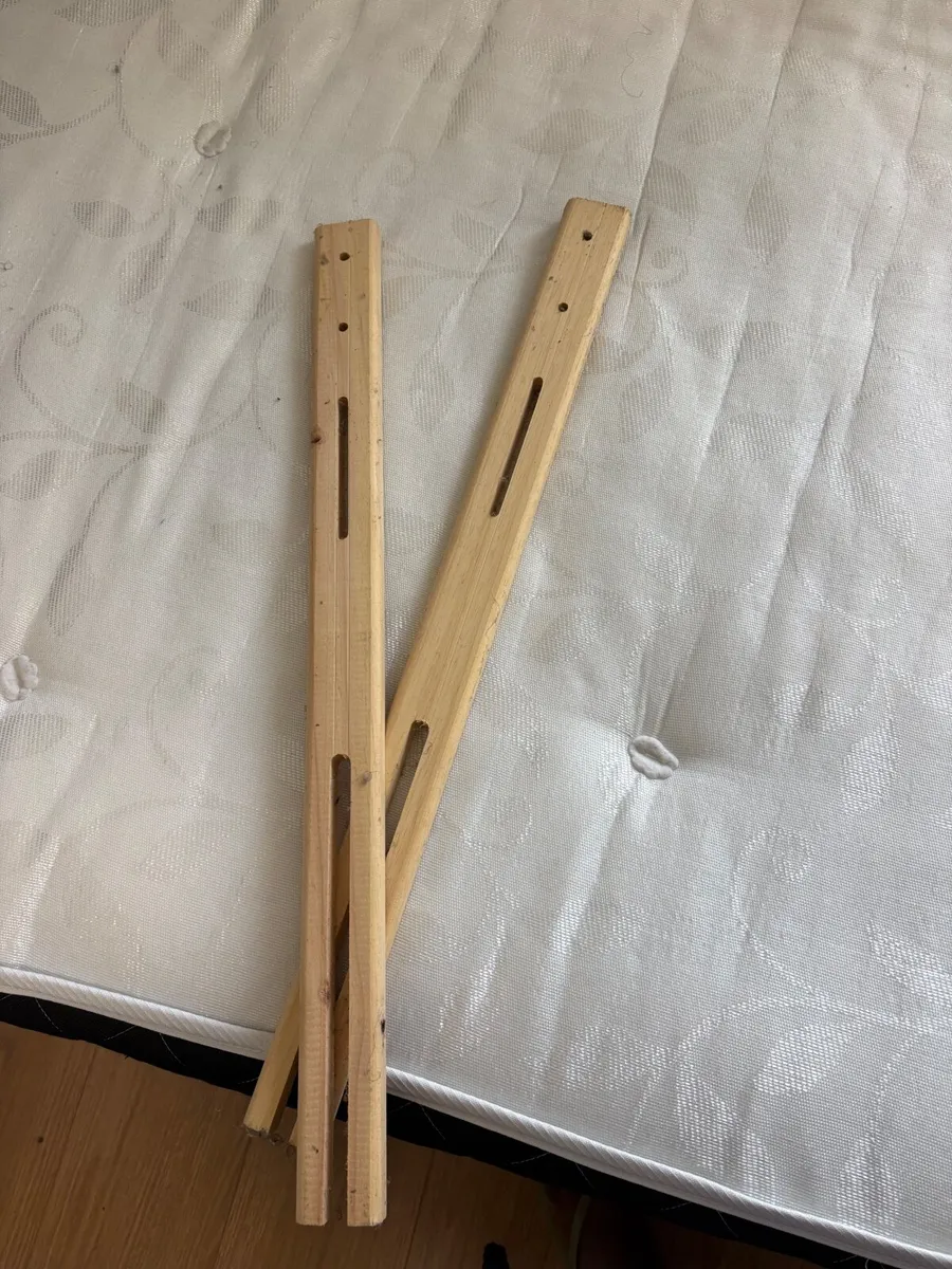 Small double bed - Image 3