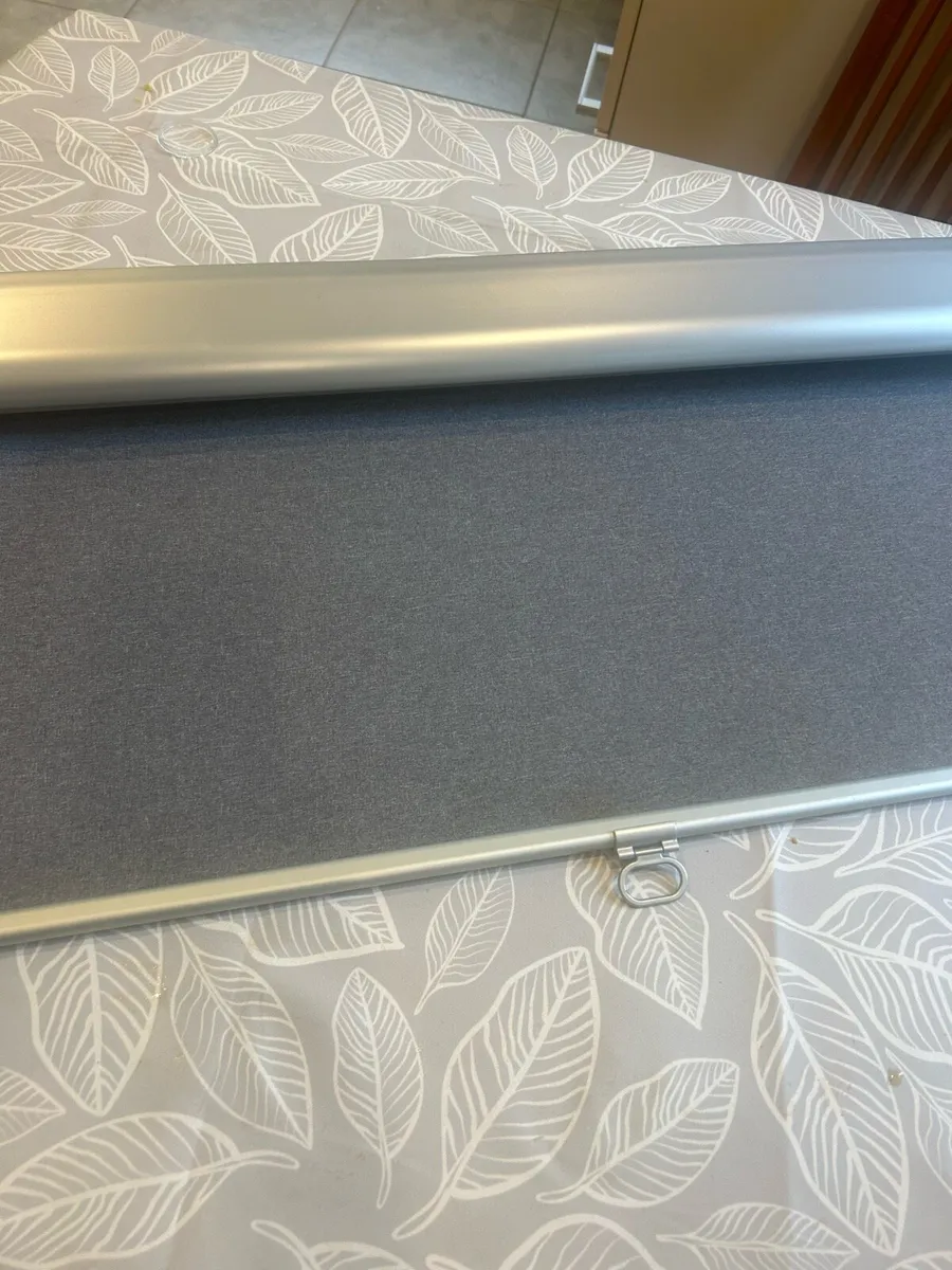 Block out roller blind - Image 1
