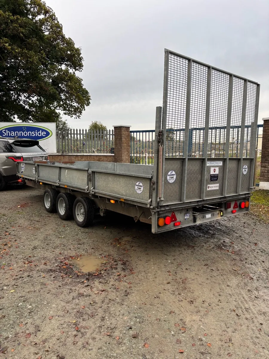 Ifor Williams 18x7 Tri Axle Dropside High Ramp - Image 3