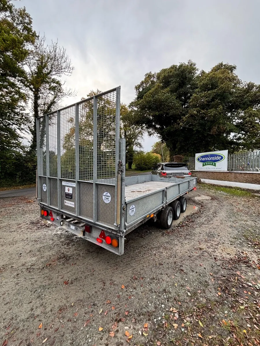 Ifor Williams 18x7 Tri Axle Dropside High Ramp - Image 4
