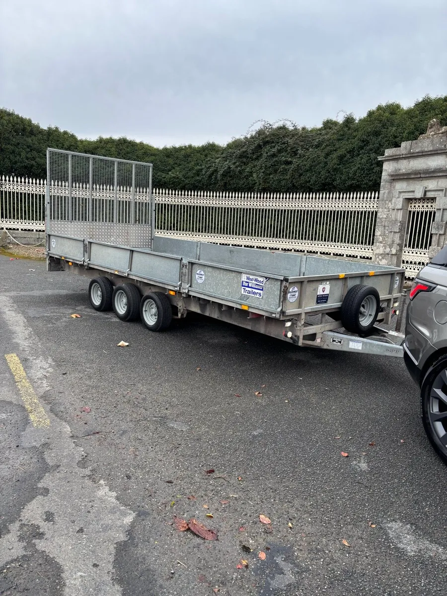 Ifor Williams 18x7 Tri Axle Dropside High Ramp - Image 1