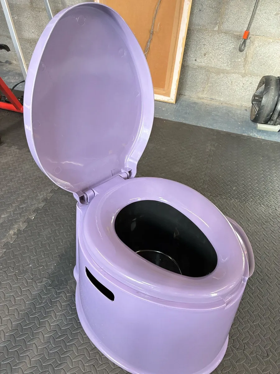 Brand New Kampa Khazi Portable Toilet - Image 2
