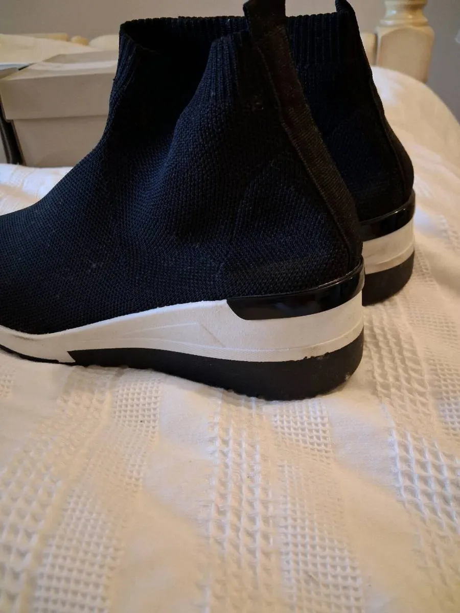 Black wedge boot UK 6 - Image 2