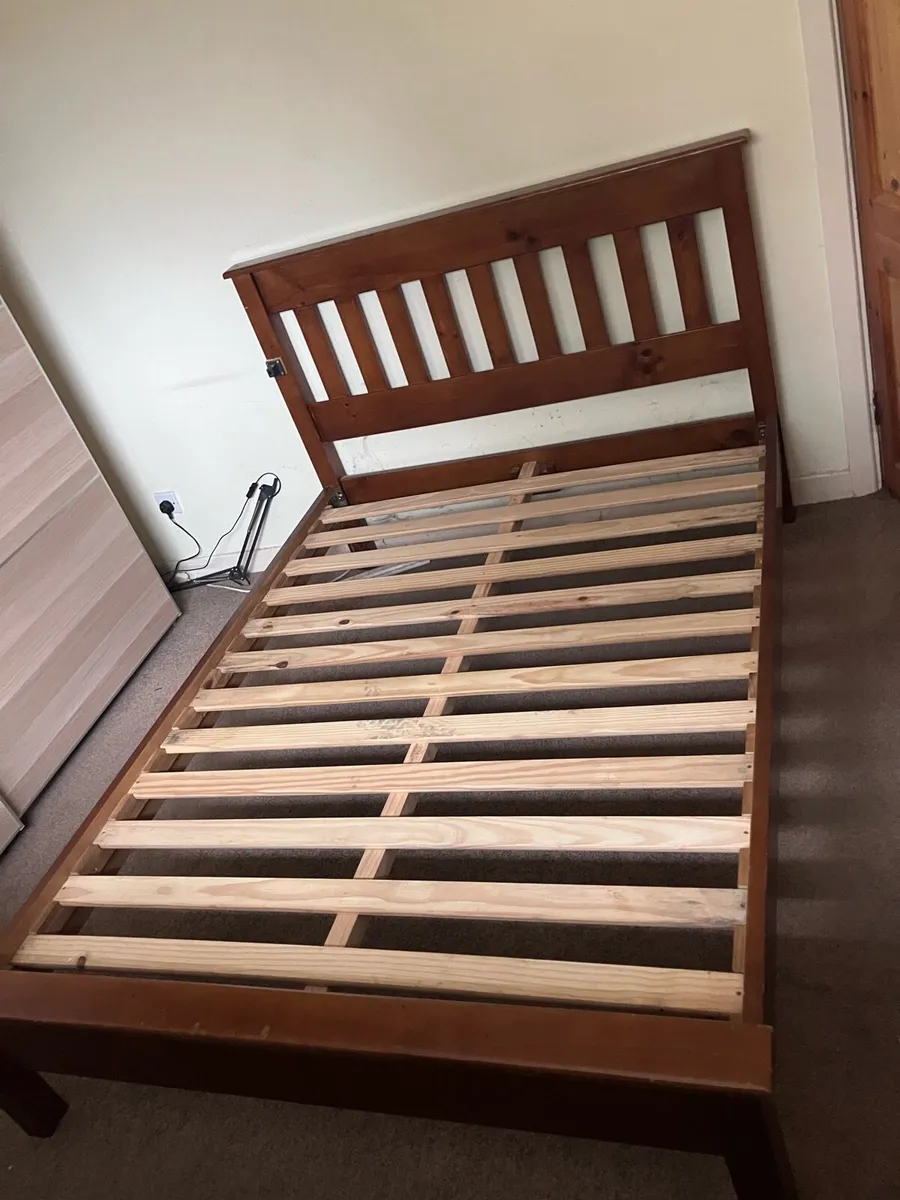 Double Bed - Image 4