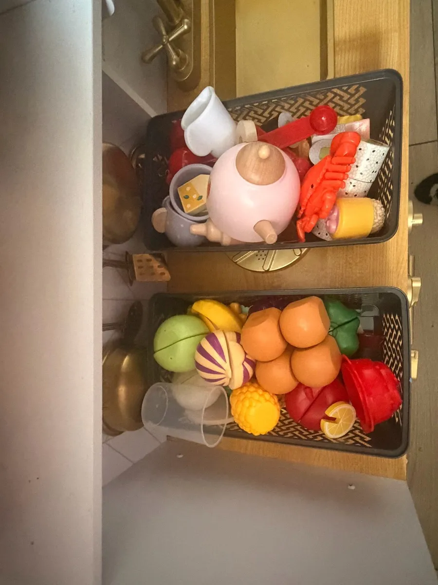 Toys - Image 2