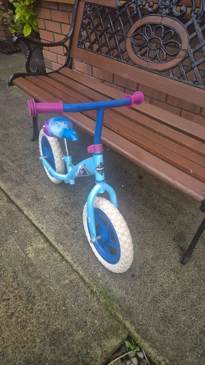 12 inch Frozen Dianey Balance Bike - Image 4