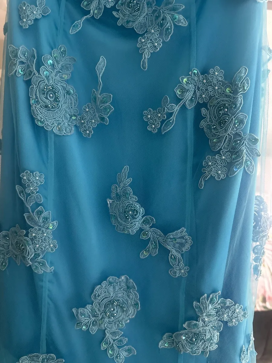 Debs dress - Image 3